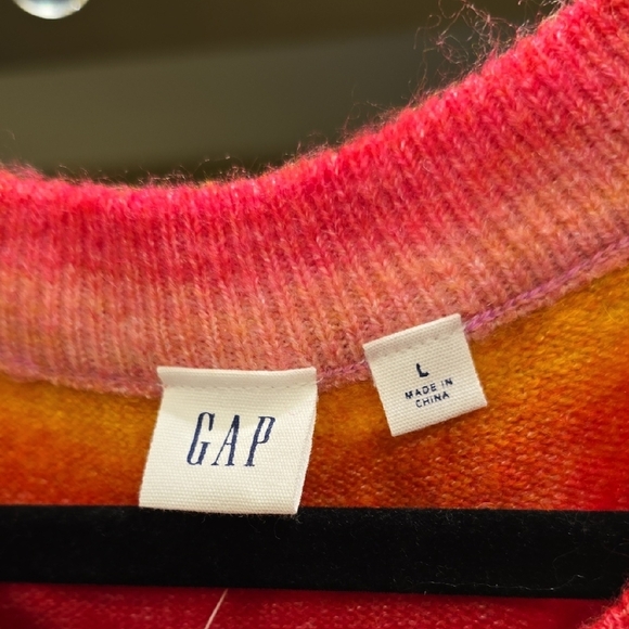 GAP Pink and Orange Knit Sweater - Picture 2 of 15